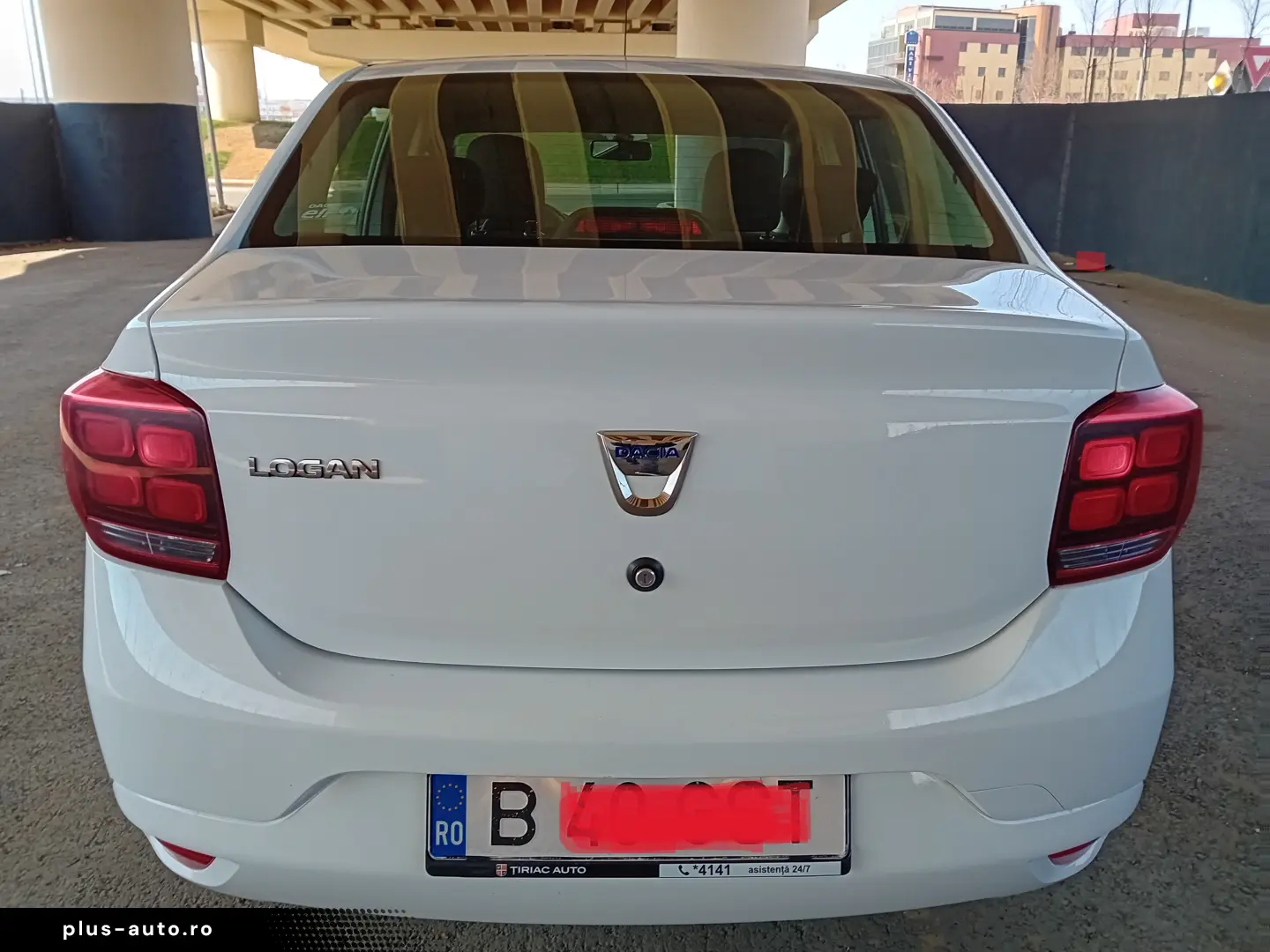 Dacia  Logan  1000 cm 3  75 C p   2020