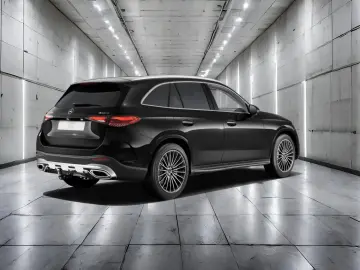 GLC 300 e 4M AMG AMBIENTE DISTRO MEMORY MBUX AHK