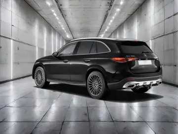 GLC 300 e 4M AMG AMBIENTE DISTRO MEMORY MBUX AHK