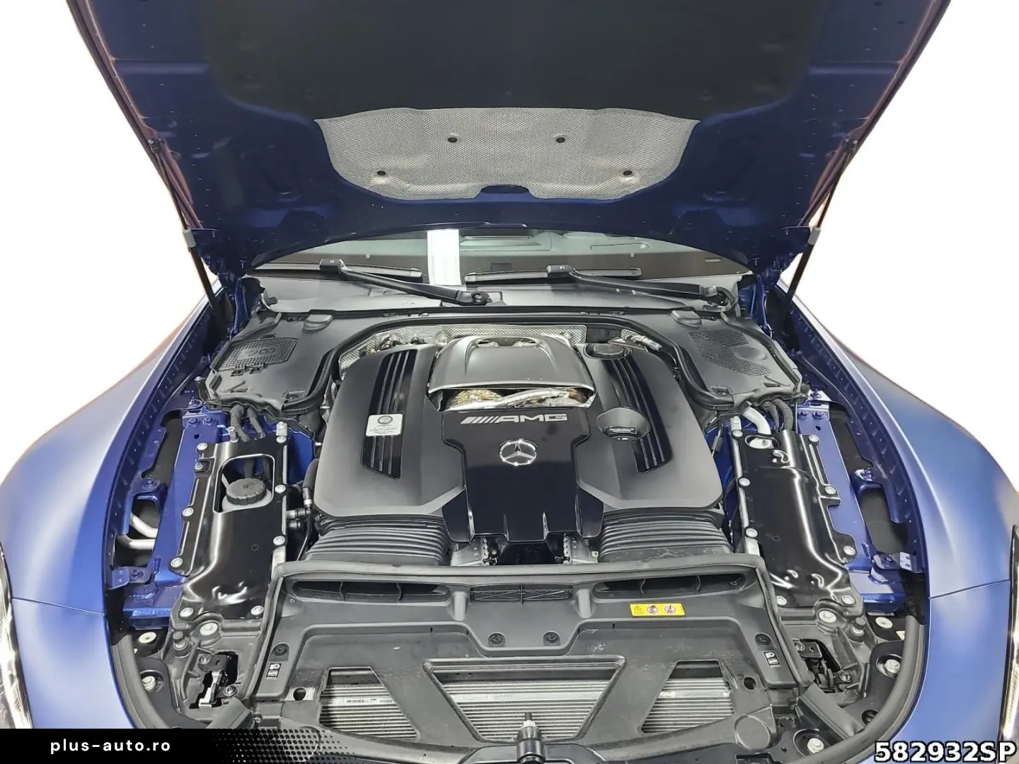 AMG GT GT 63 4M  DISTRONIC PERFORMANCE SOUND