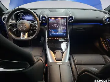 AMG GT GT 63 4M  DISTRONIC PERFORMANCE SOUND