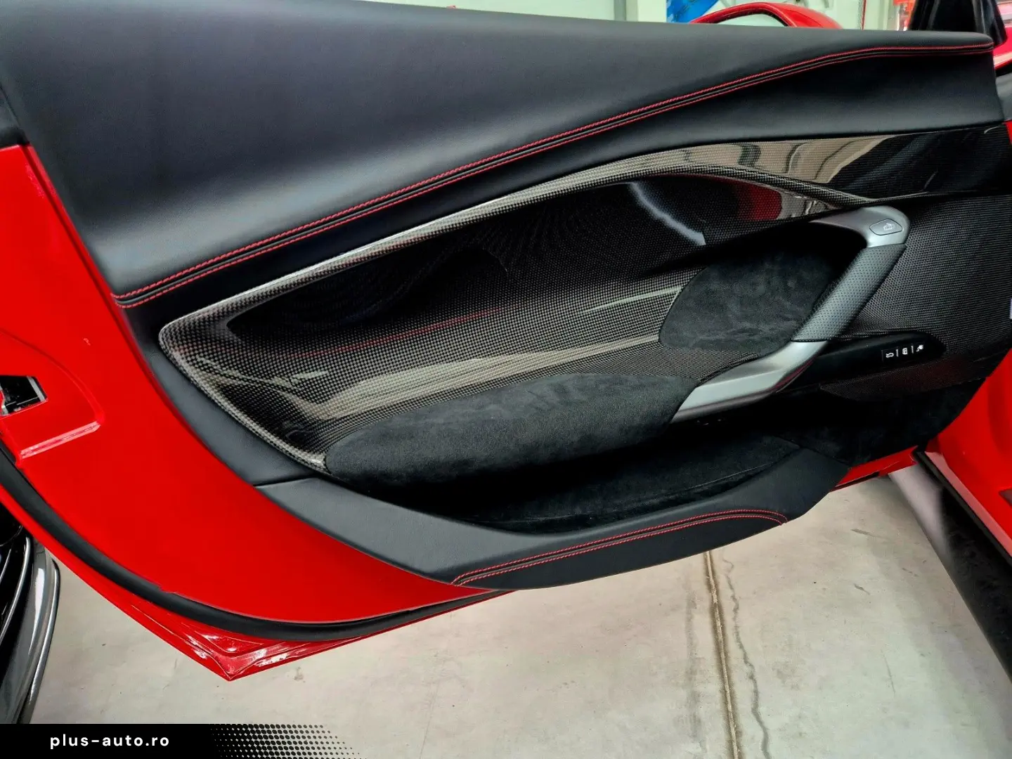 296 GTB GTB Carbon Racing Sitze Lift Display