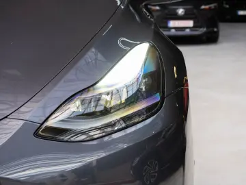 Tesla Model Y Long Range Dual Motor