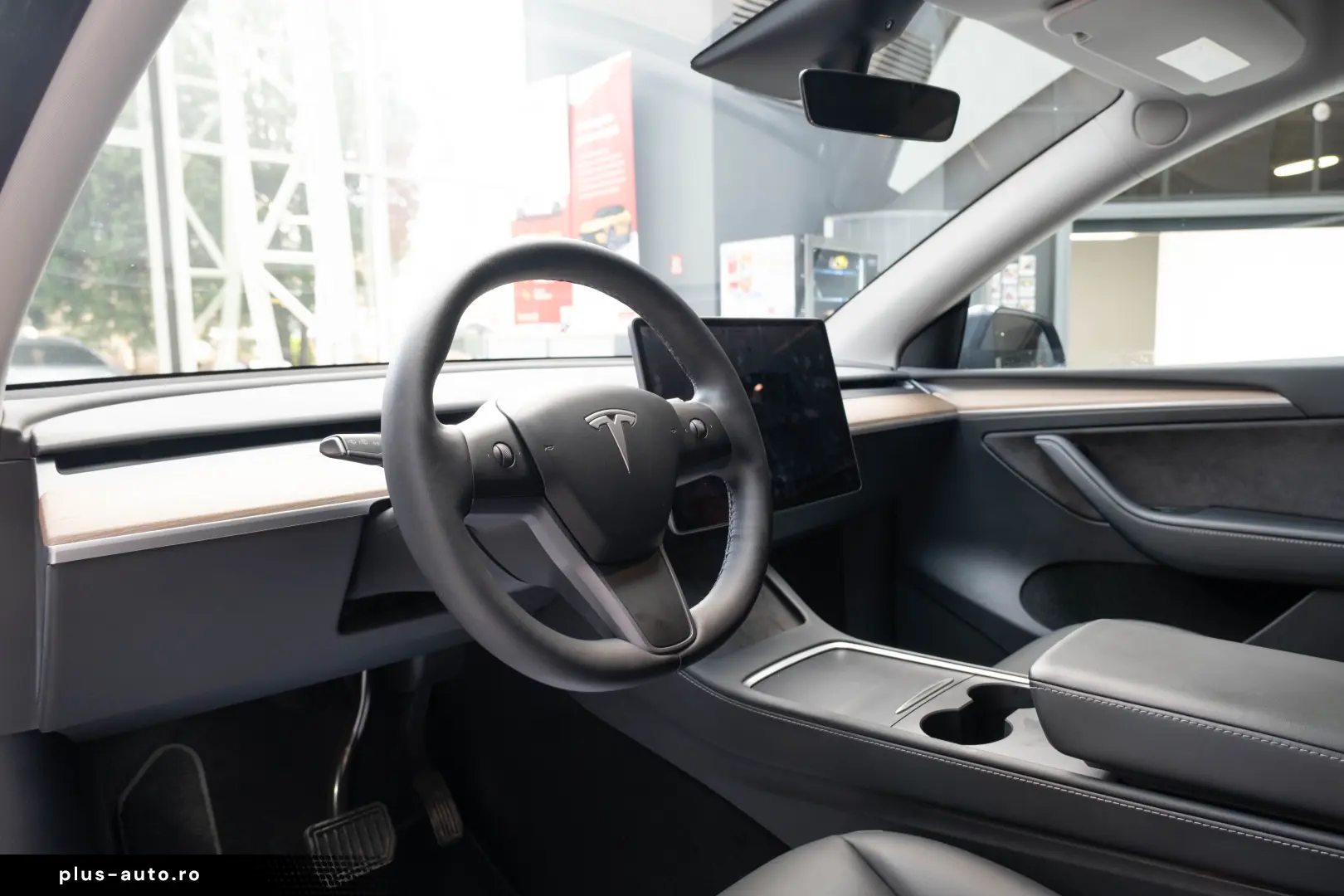 Tesla Model Y Long Range Dual Motor