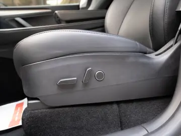 Tesla Model Y Long Range Dual Motor