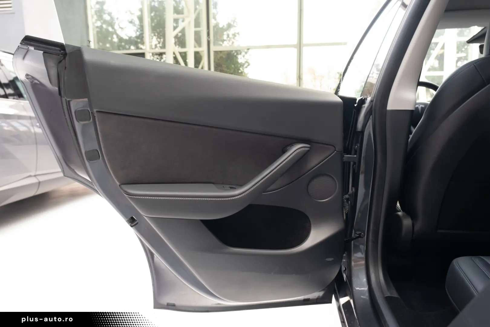 Tesla Model Y Long Range Dual Motor