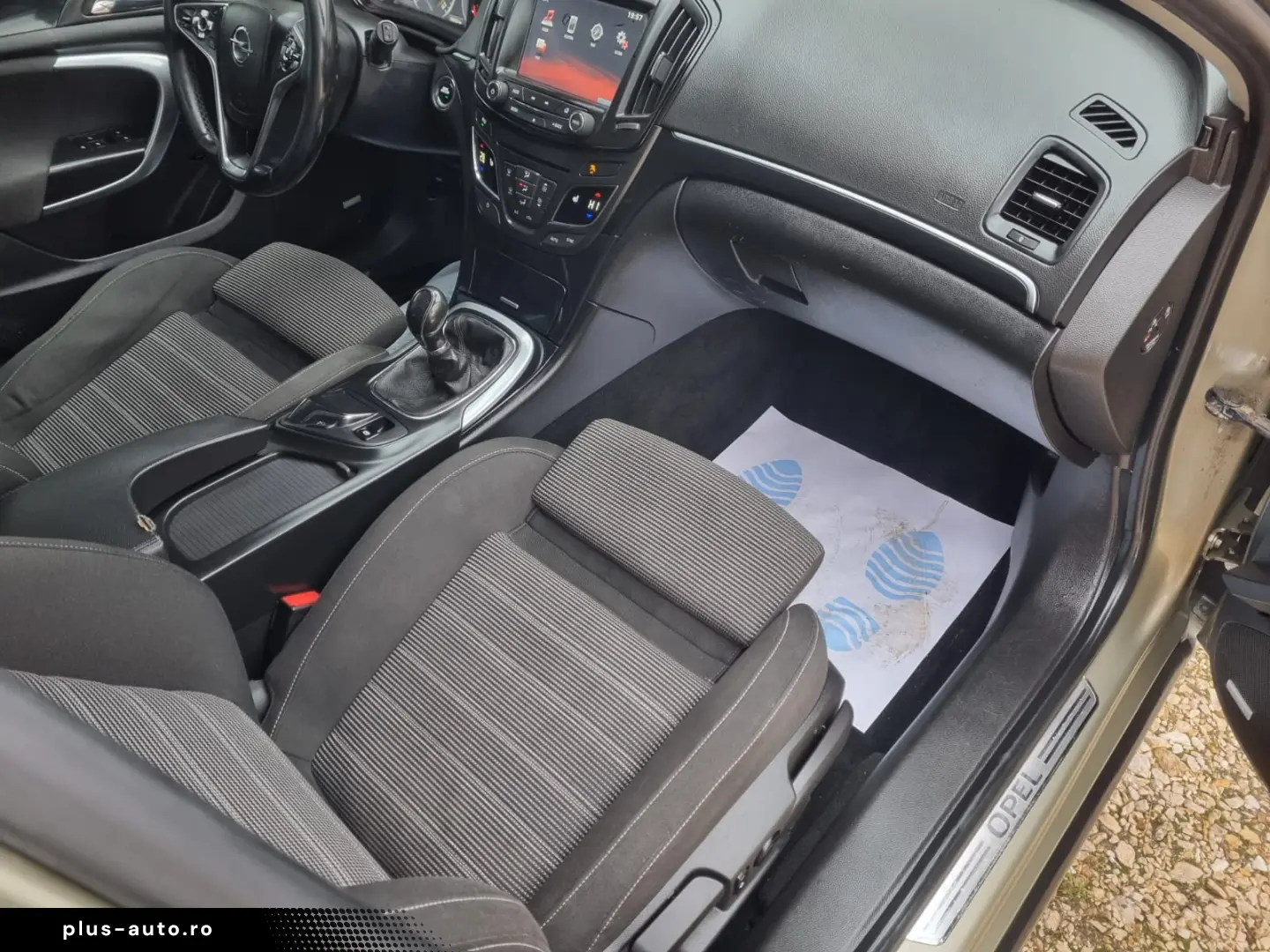 Opel Insignia Sports Tourer SW 2015 2.0D 140Cp NAVI BOSE
