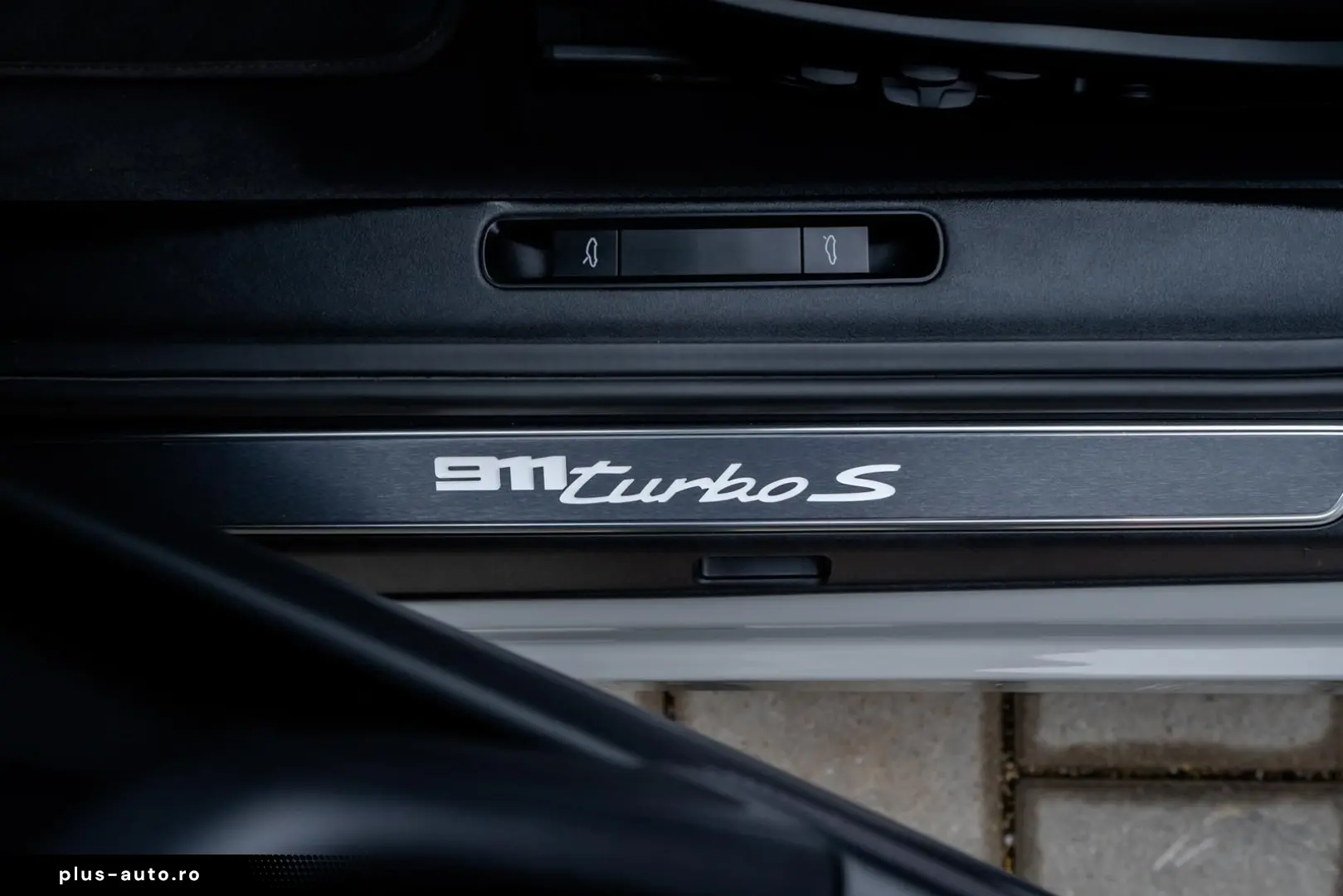 992.1 Turbo S Cabrio   Lift   Exclusive   LED