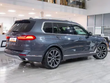 BMW X7 G07 xDrive 40i