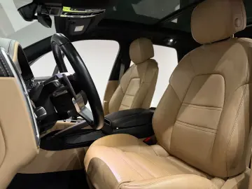 Cayenne Platinum Edition Keyless Go ACC Panorama