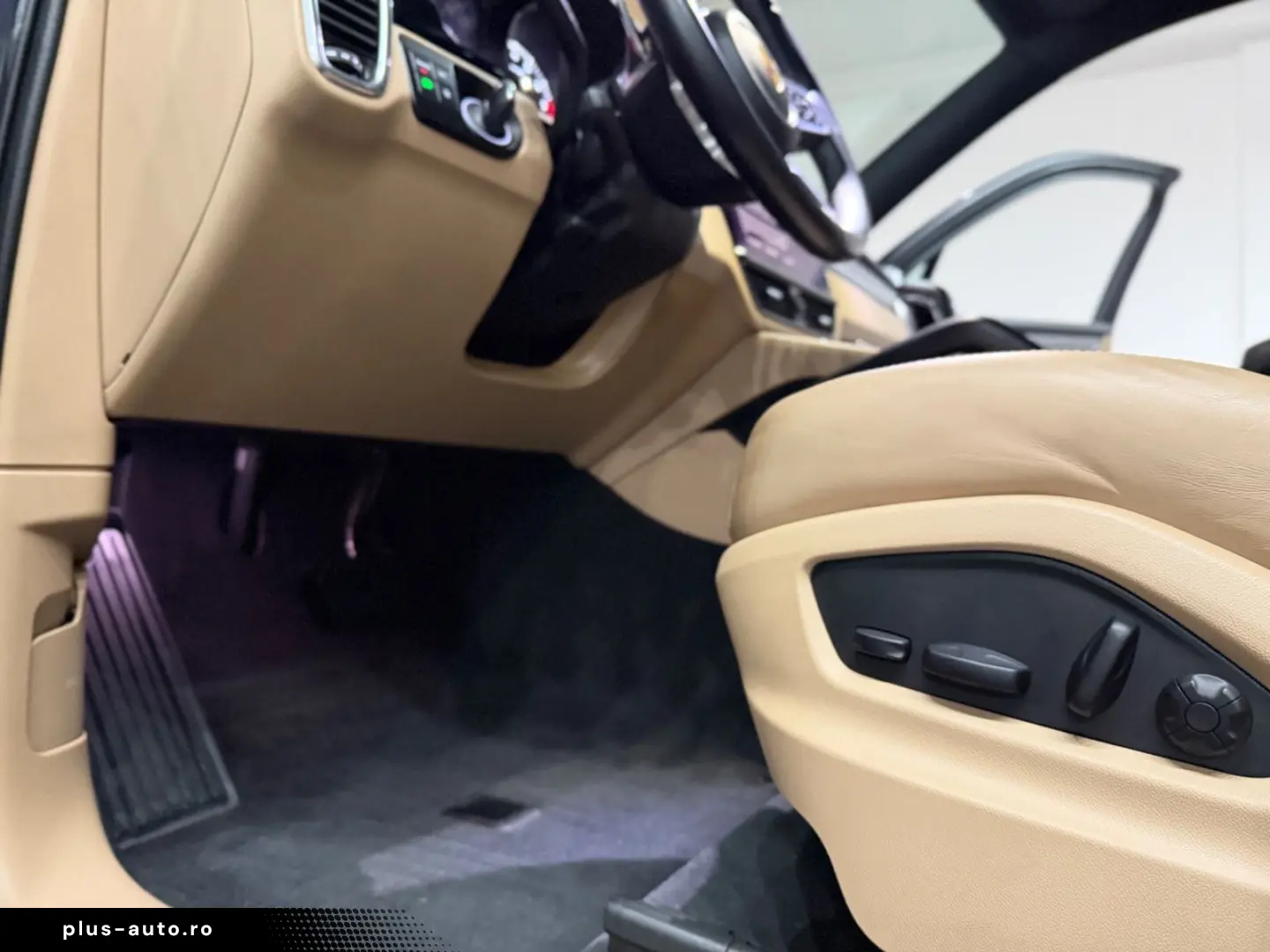 Cayenne Platinum Edition Keyless Go ACC Panorama