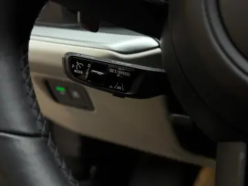 Cayenne S  Kreide Pano HuD InnoDrive Sport-Desig