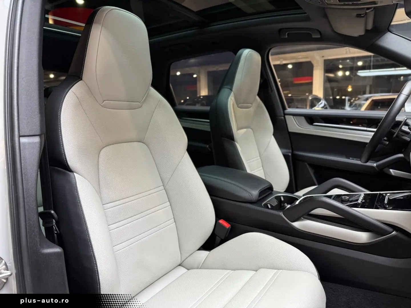 Cayenne S  Kreide Pano HuD InnoDrive Sport-Desig