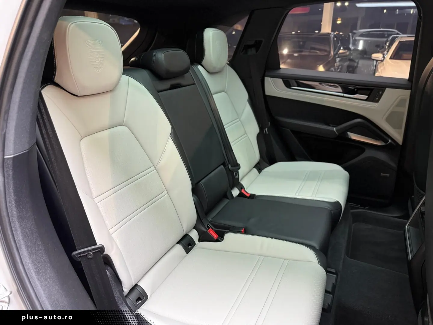 Cayenne S  Kreide Pano HuD InnoDrive Sport-Desig