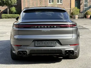 Cayenne E-Hybrid Coupe BEIFAHRERDISPLAY SPORTDES