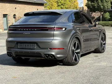 Cayenne E-Hybrid Coupe BEIFAHRERDISPLAY SPORTDES