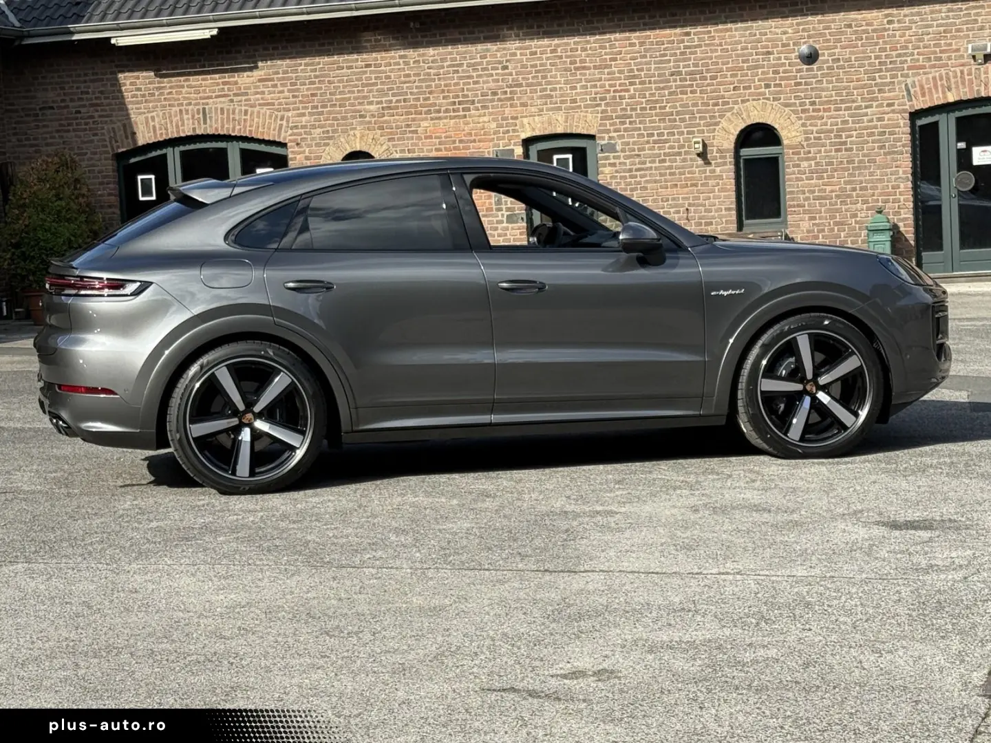 Cayenne E-Hybrid Coupe BEIFAHRERDISPLAY SPORTDES