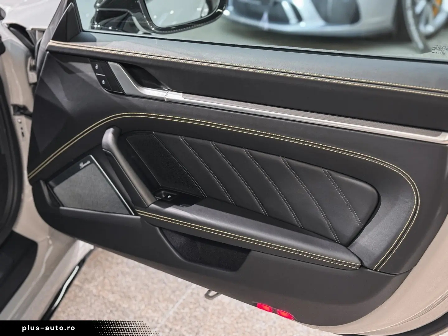 911 Turbo S Cabrio AeroKit Burmester Carbon