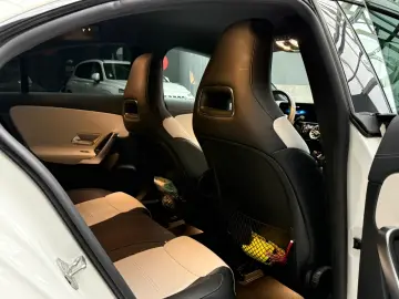 Mercedes-Benz CLA 220 4Matic AMG Line