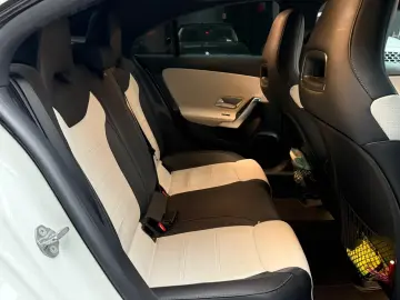 Mercedes-Benz CLA 220 4Matic AMG Line