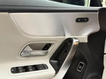 Mercedes-Benz CLA 220 4Matic AMG Line