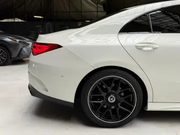Mercedes-Benz CLA 220 4Matic AMG Line