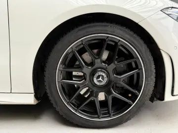 Mercedes-Benz CLA 220 4Matic AMG Line