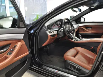BMW 530d M Pachet Impecabila FaraDaune Carvertical curat