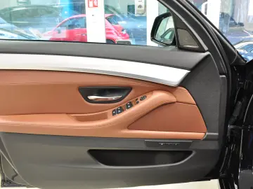 BMW 530d M Pachet Impecabila FaraDaune Carvertical curat