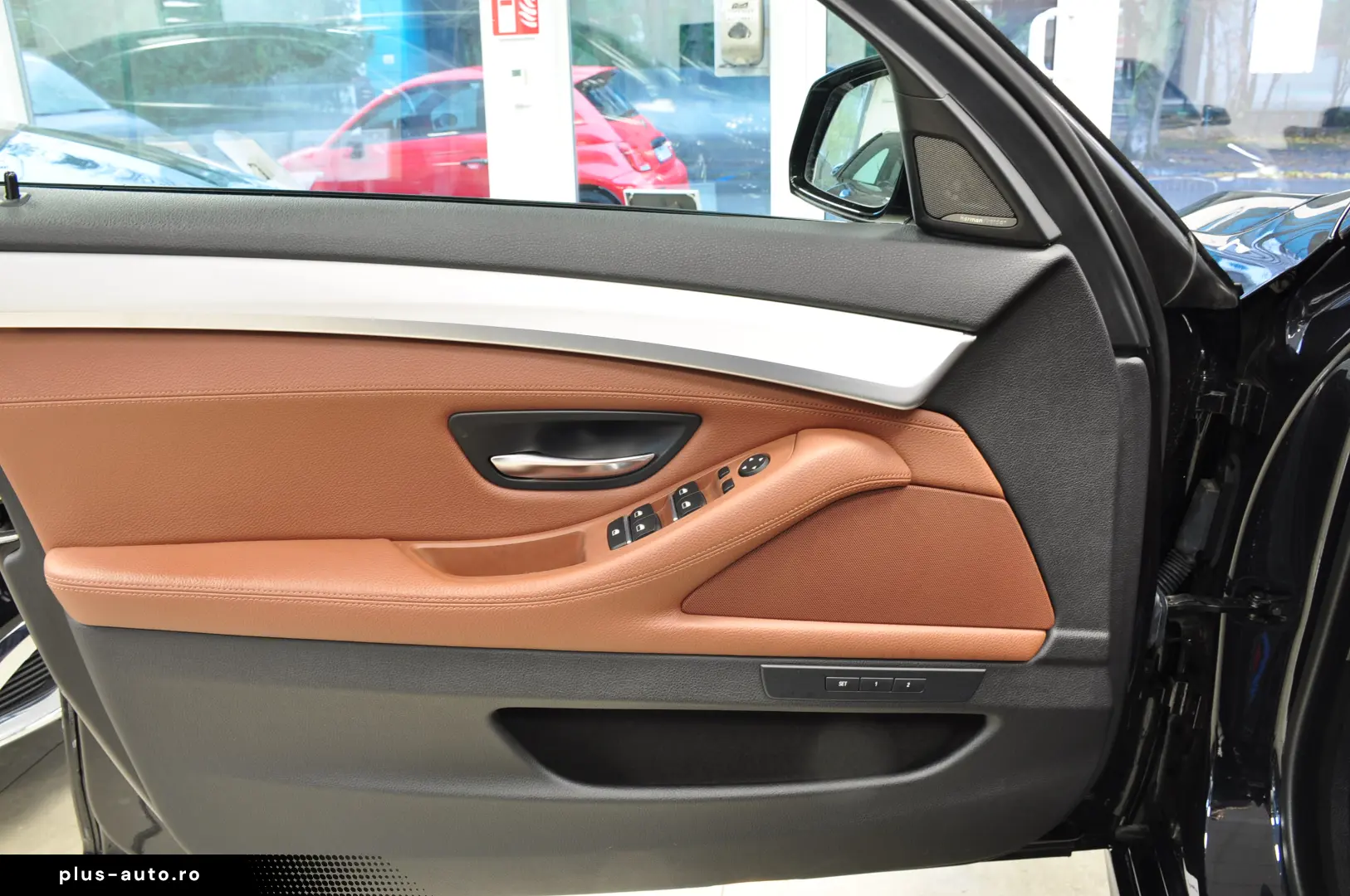 BMW 530d M Pachet Impecabila FaraDaune Carvertical curat