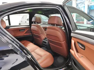 BMW 530d M Pachet Impecabila FaraDaune Carvertical curat