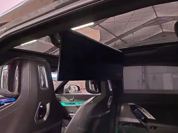 740d xDrive M-Sport Fond-Ent. Sky-L. Autobahnas.