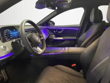 E 200 4M AMG  Beschädigung rechte Seite