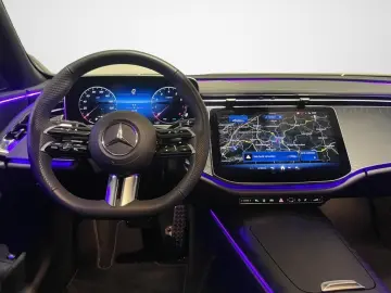 E 200 4M AMG  Beschädigung rechte Seite