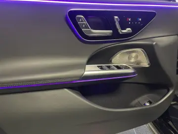 E 200 4M AMG  Beschädigung rechte Seite