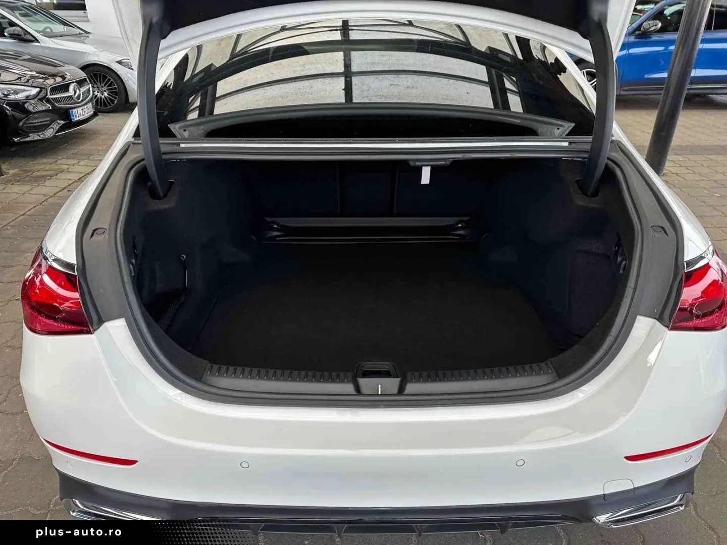 E 220 d AMG Adv MBUX Night Distr LED Kam Apple