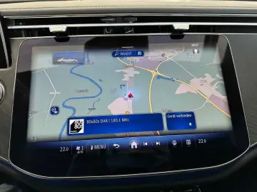 E 220 d AMG Adv MBUX Night Distr LED Kam Apple