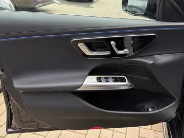 E 200 AMG Digital-Light Pano Distronic AHK 360 K