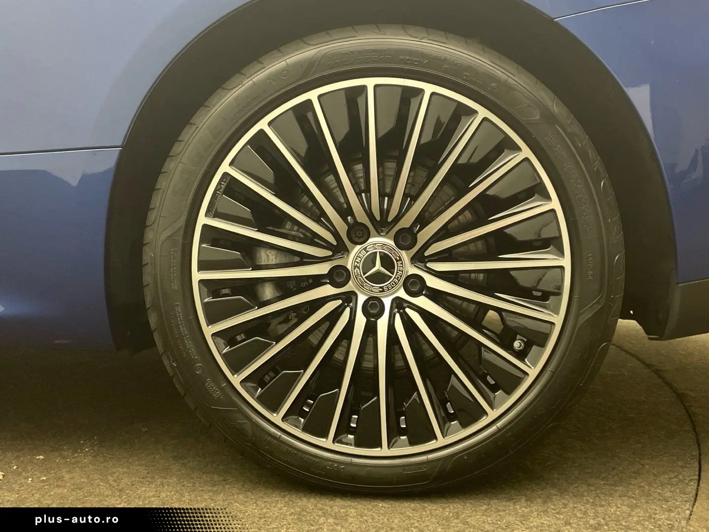 CLE 300 e AMG Digital-Light Pano Burmester 360 K