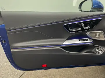 CLE 300 e AMG Digital-Light Pano Burmester 360 K