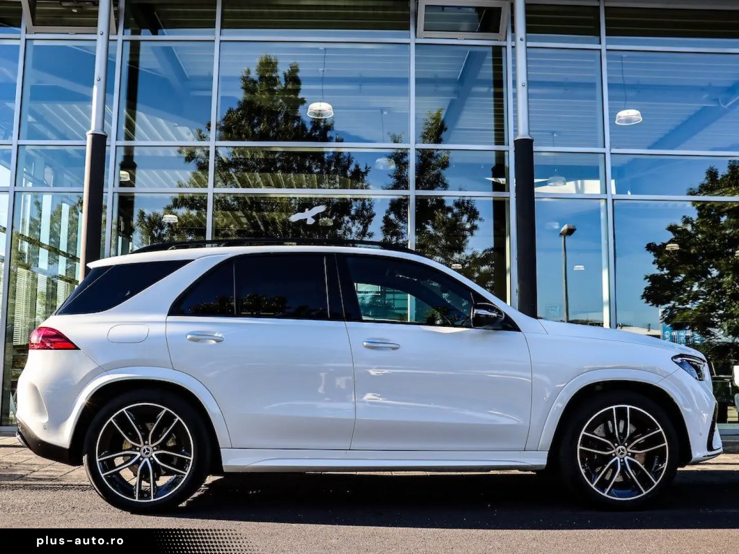 GLE 400e 4M AMG Advanced-Plus Fahrassi Pano AHK
