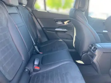 GLC 300 e 4M AMG-Line Night AHK DISTRON MBUX LED