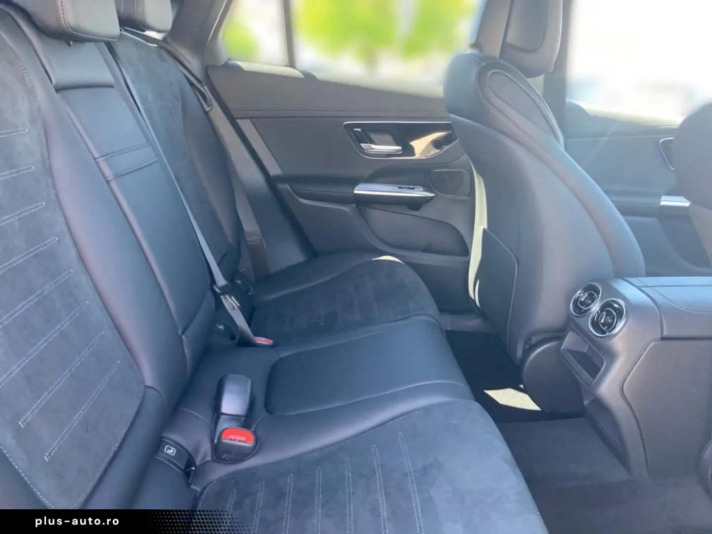 GLC 300 e 4M AMG-Line Night AHK DISTRON MBUX LED