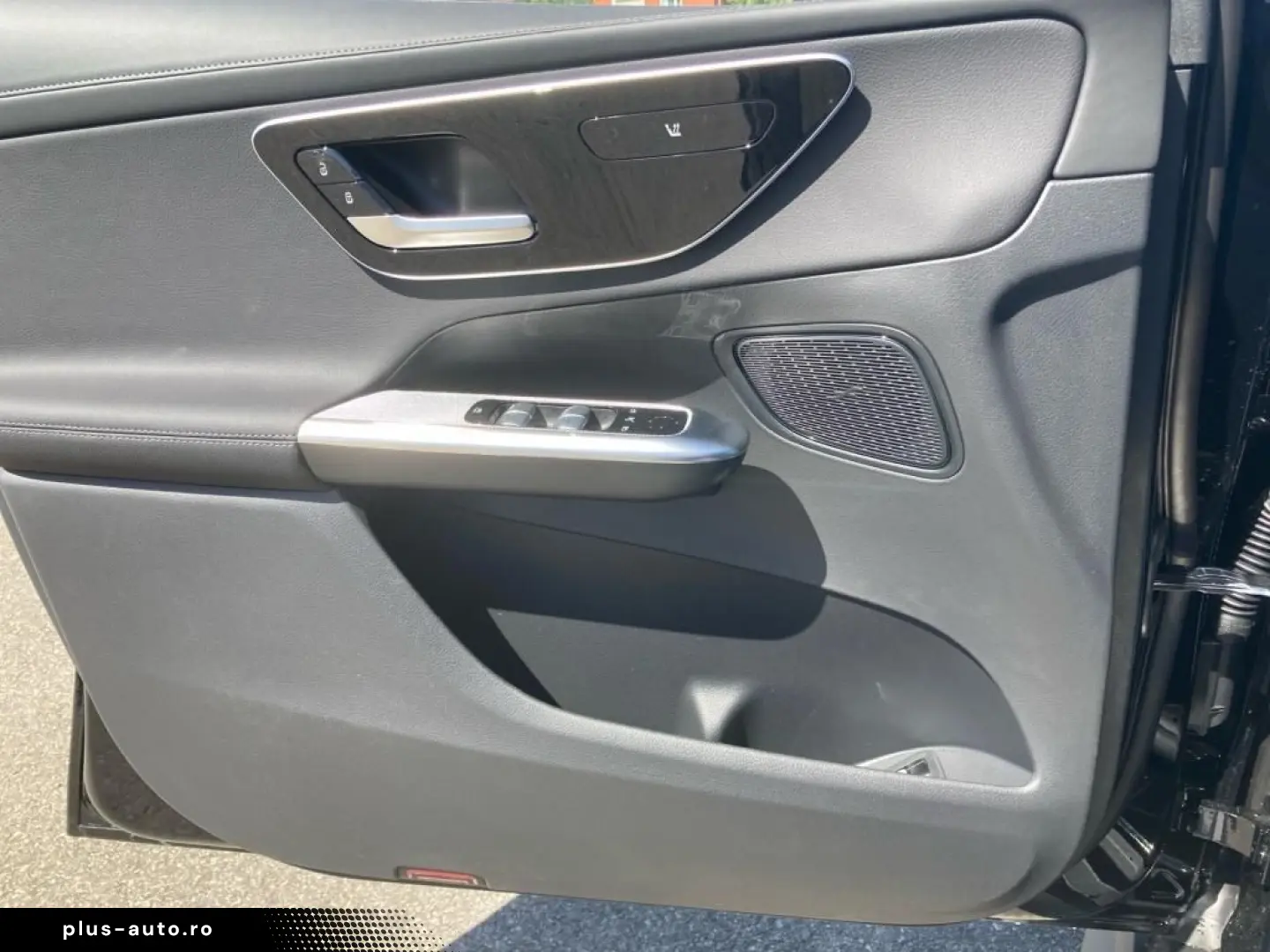 GLC 300 e 4M AMG-Line Night AHK DISTRON MBUX LED