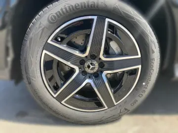 GLC 300 e 4M AMG-Line Night AHK DISTRON MBUX LED