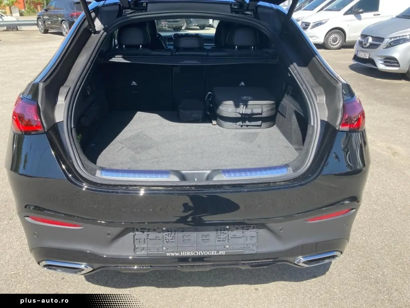 GLC 300 e 4M AMG-Line Night AHK DISTRON MBUX LED