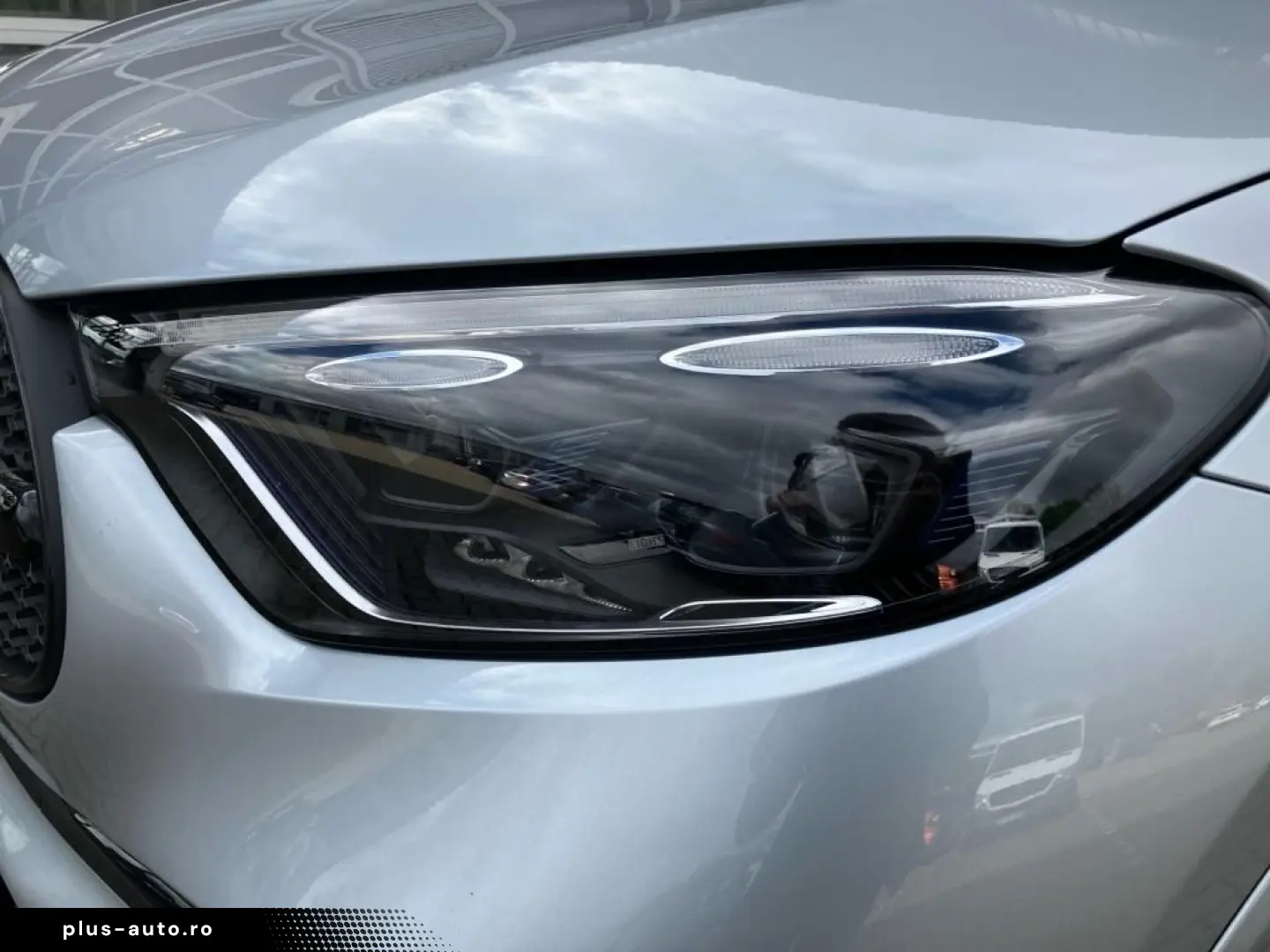 GLC 300 e 4M AMG AHK HuD Pano 360 3D-Sound ACC