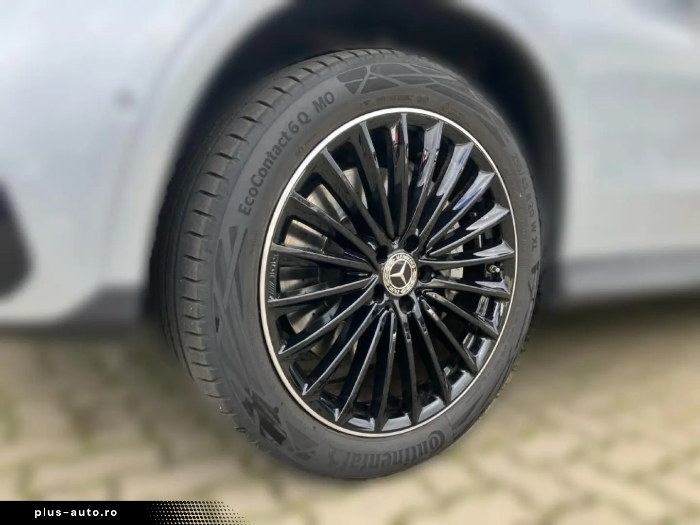 GLC 300 e 4M AMG AHK HuD Pano 360 3D-Sound ACC