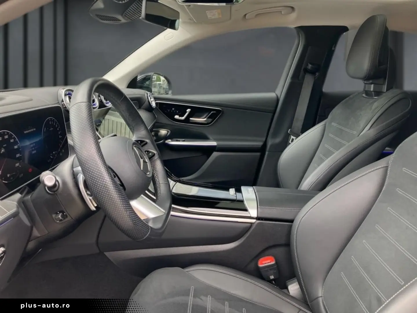 GLC 300 e 4M AMG AHK HuD Pano 360 3D-Sound ACC