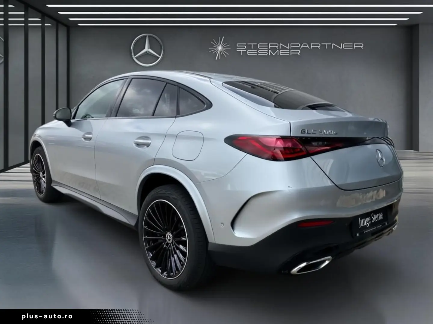 GLC 300 e 4M AMG AHK HuD Pano 360 3D-Sound ACC